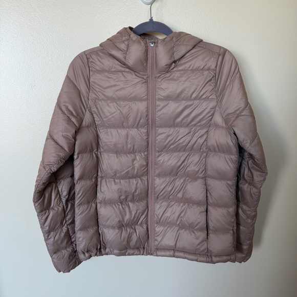 Athleta Jackets & Blazers - ATHLETA Aire Puffer Jacket in Blush Pink Mauve